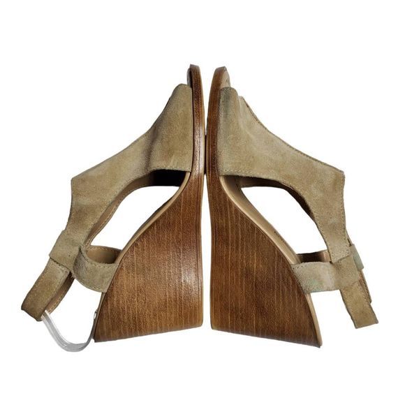 Barbara Barbieri beautiful 100% Sueded leather made in Italy wedge sandals. - Picture 4 of 12